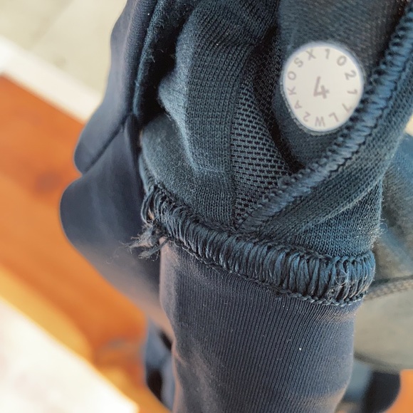 Lululemon Sweat Your Heart Out Bra - Picture 9 of 9